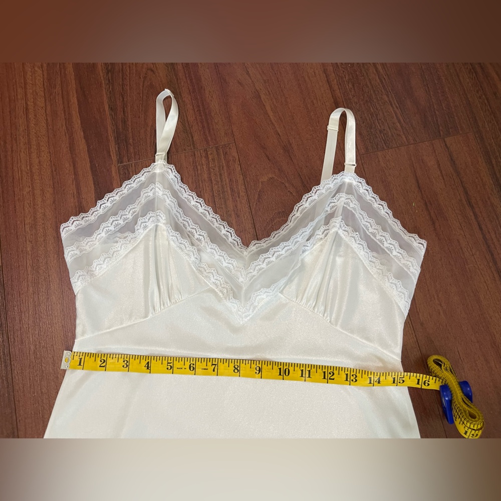Vintage White with Lace Richform slip - Picture 3 of 5